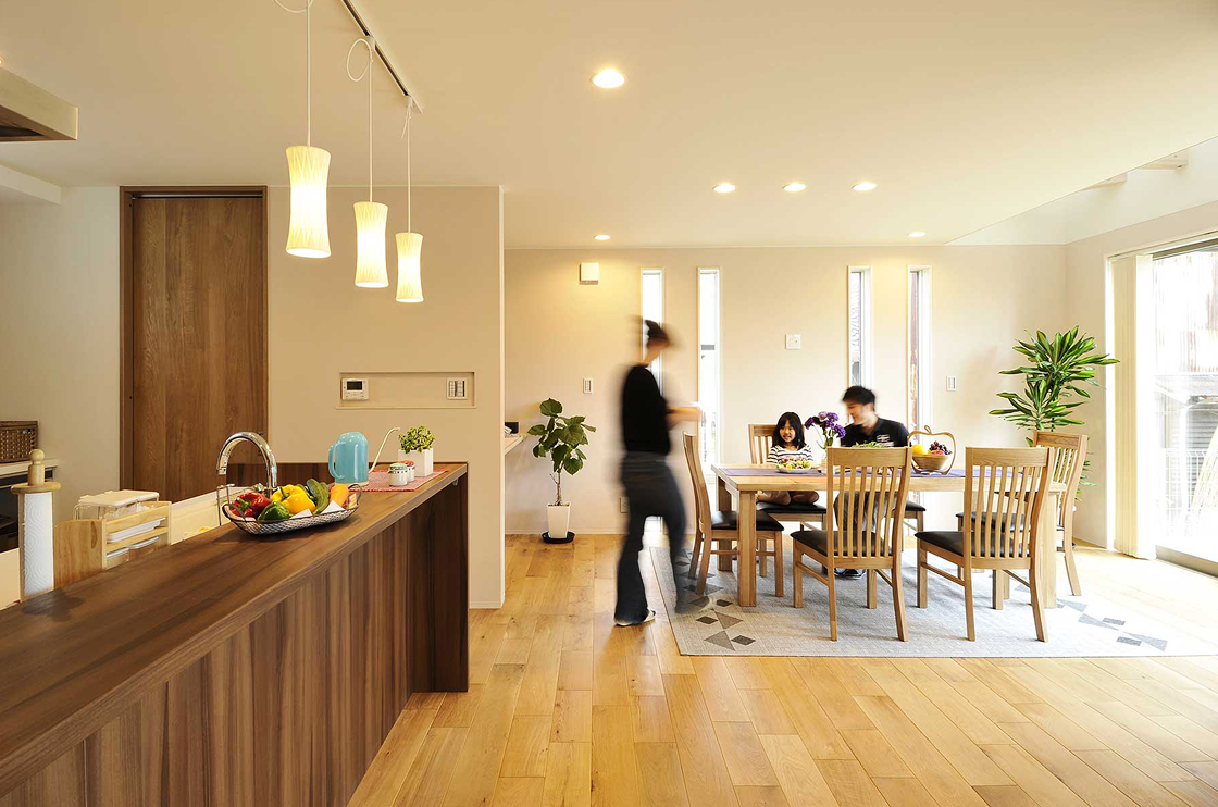 42畳リビングのゆったり空間の家