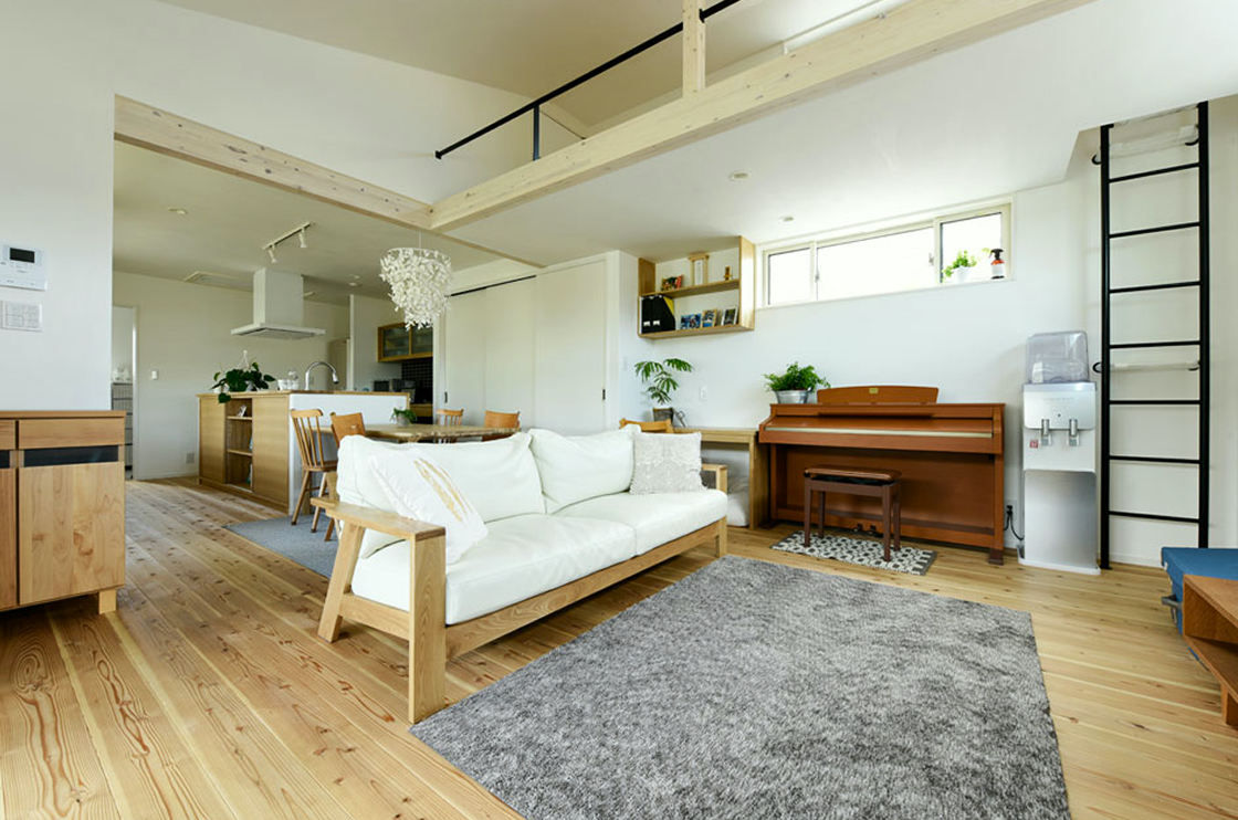 モダンとナチュラルが融合した家